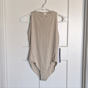 Lululemon NWT Wundermost Nulu High Neck Sleeveless Bodysuit - Mojave Tan sz XS